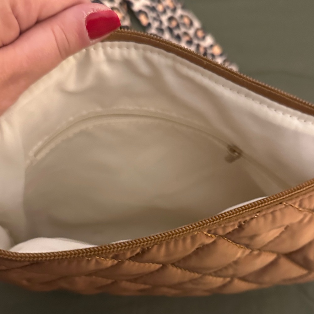 Ahdorned Quilted Tan Tote Bag Set - Picture 12 of 12